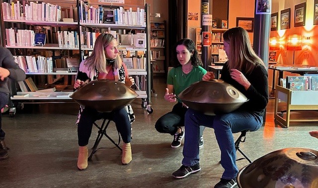 Handpan initiation