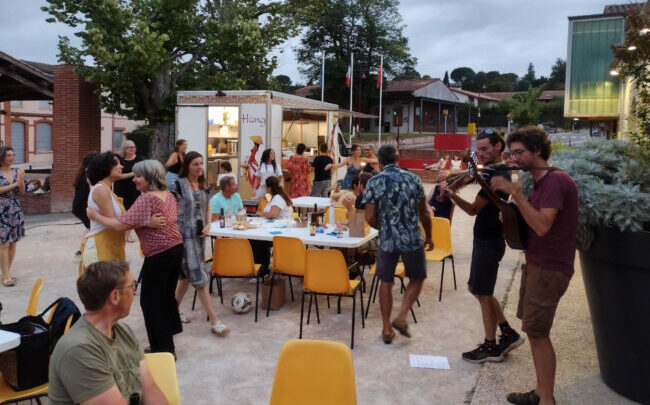 La terrasse du bar réouverte