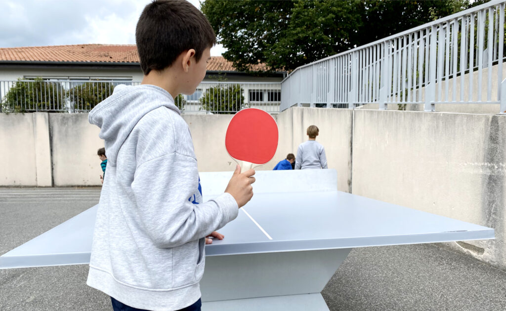 table ping pong école