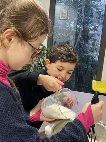 Les enfants du CLAS à l'atelier crêpes 2026